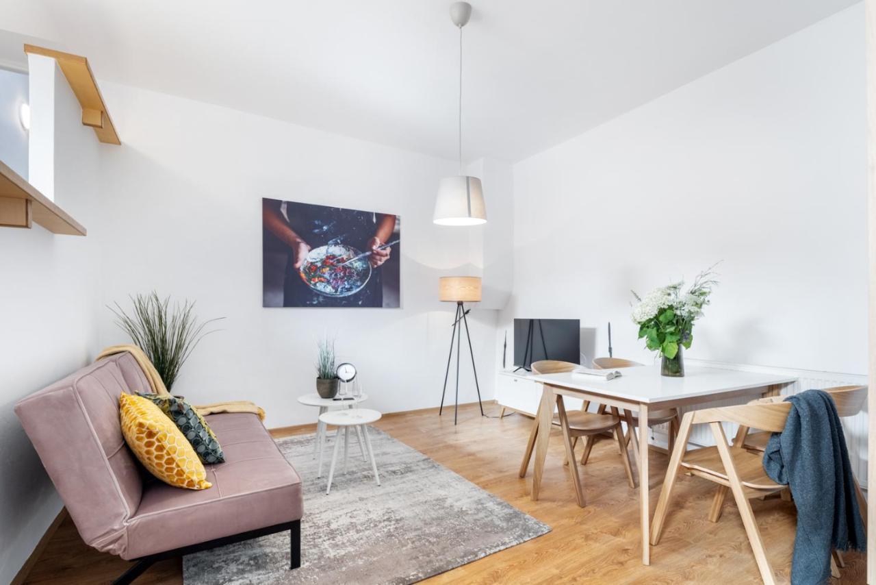 Wine & Bike City Tower Apartments ズノイモ エクステリア 写真
