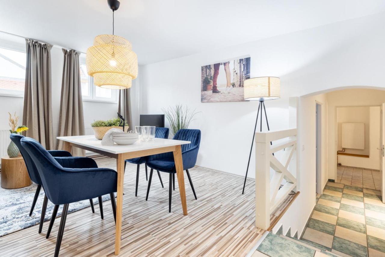Wine & Bike City Tower Apartments ズノイモ エクステリア 写真
